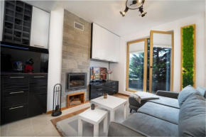 Stylish Cozy Studio with fireplace